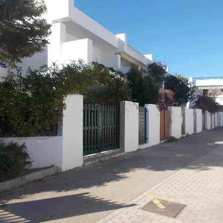 فيلة Charming For 6 Guests Baia